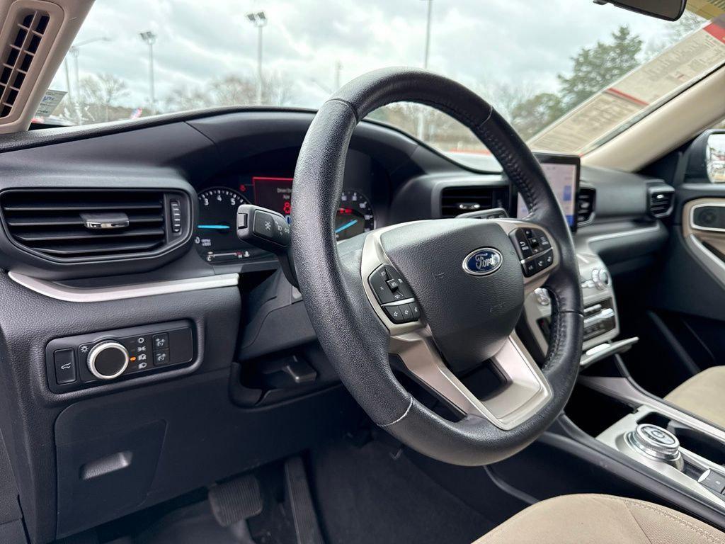 used 2024 Ford Explorer car, priced at $31,899