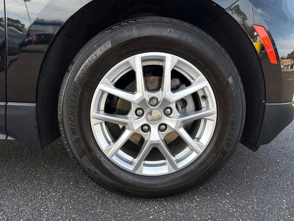 used 2022 Chevrolet Equinox car, priced at $22,909