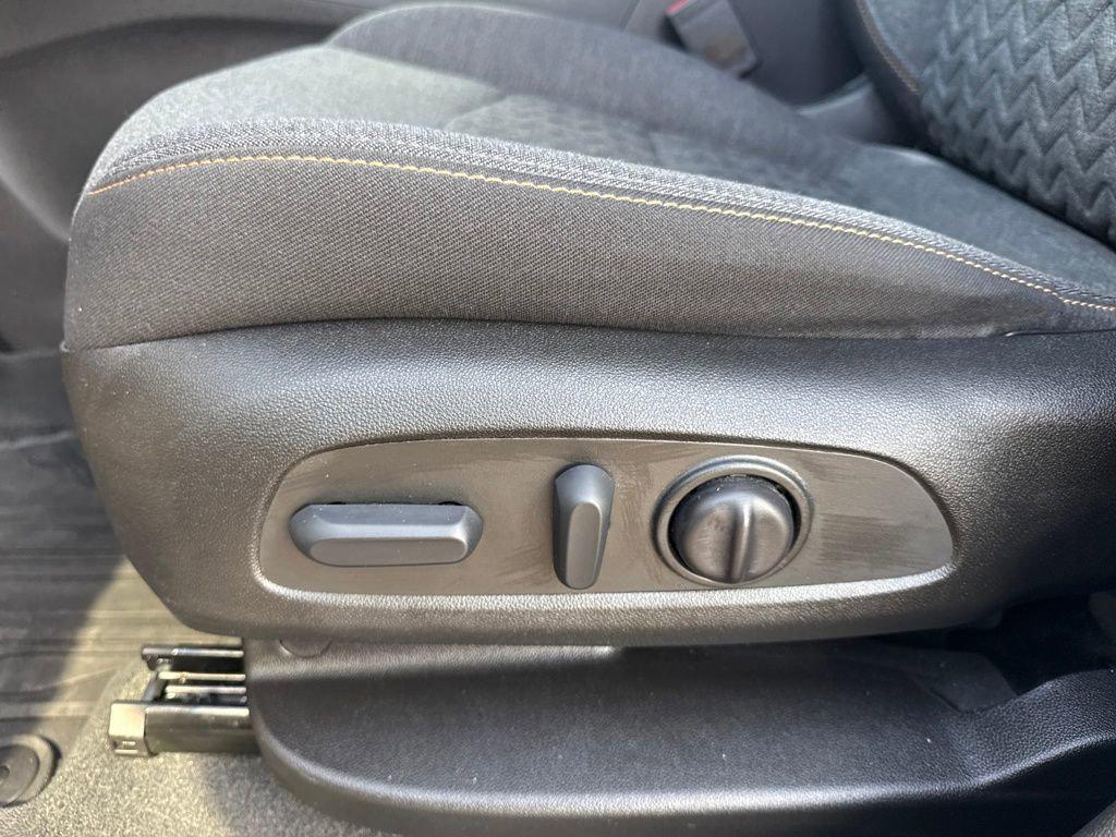 used 2022 Chevrolet Equinox car, priced at $22,909