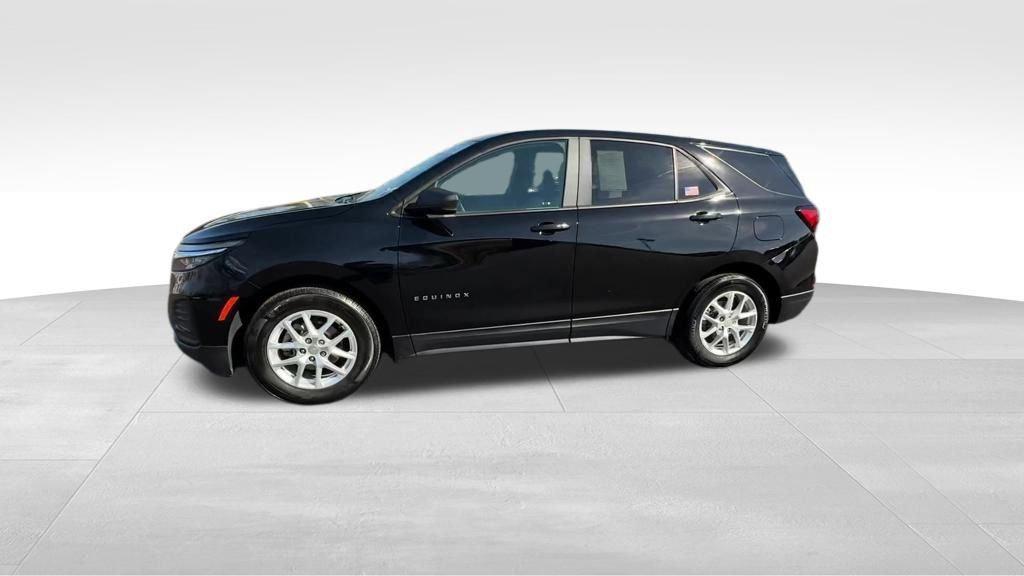 used 2024 Chevrolet Equinox car, priced at $21,988