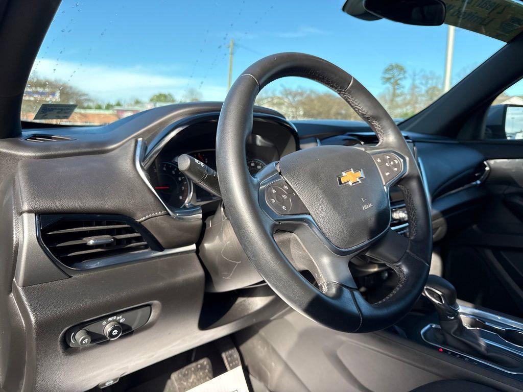 used 2023 Chevrolet Traverse car, priced at $29,936