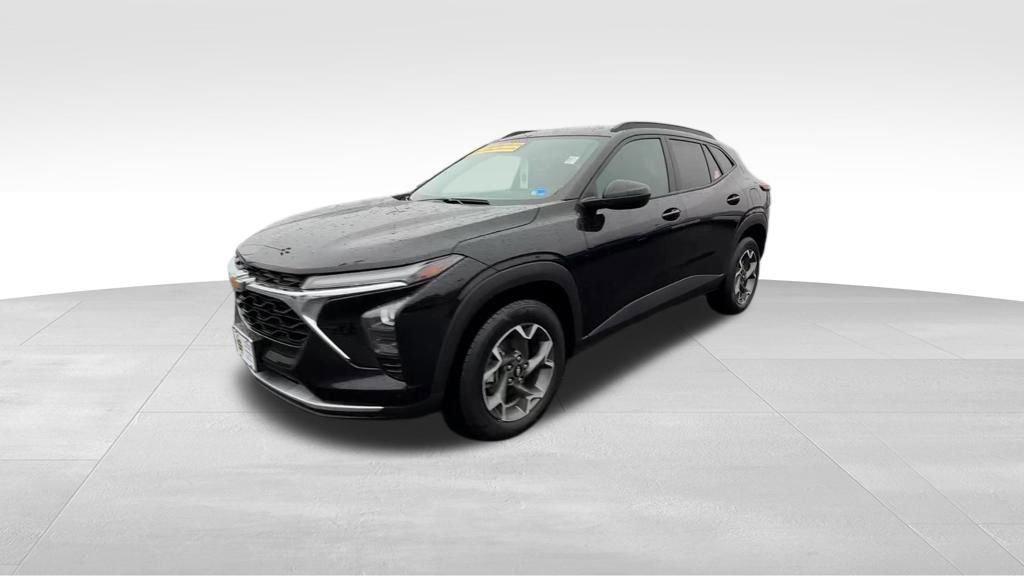 used 2024 Chevrolet Trax car, priced at $20,188