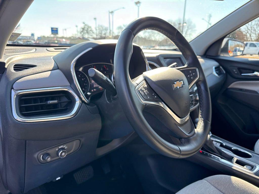 used 2023 Chevrolet Equinox car, priced at $21,900
