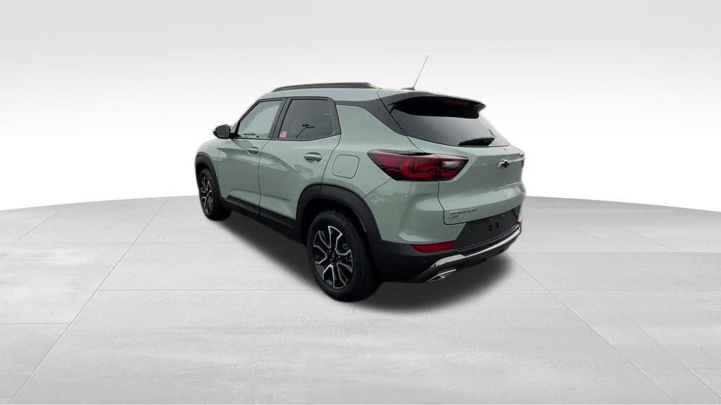 used 2025 Chevrolet TrailBlazer car, priced at $25,993