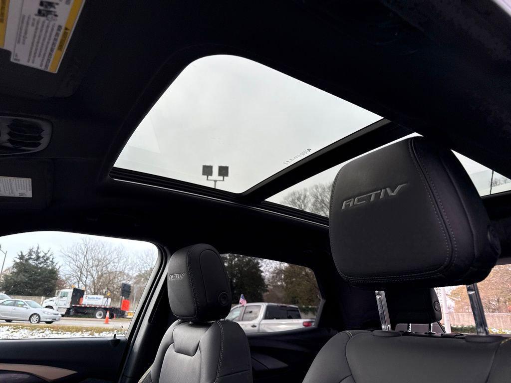 used 2025 Chevrolet TrailBlazer car, priced at $25,993