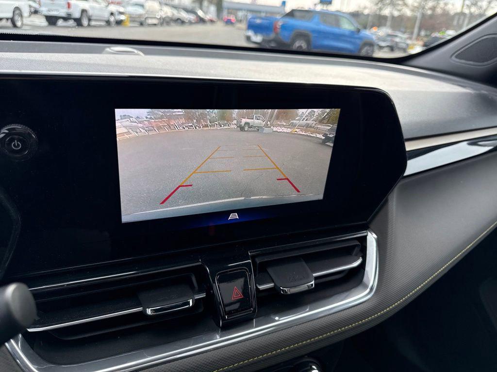 used 2025 Chevrolet TrailBlazer car, priced at $25,993