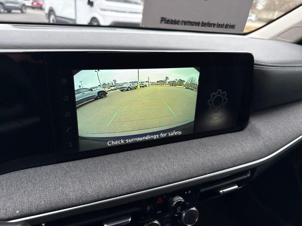 used 2025 Nissan Kicks car, priced at $21,657