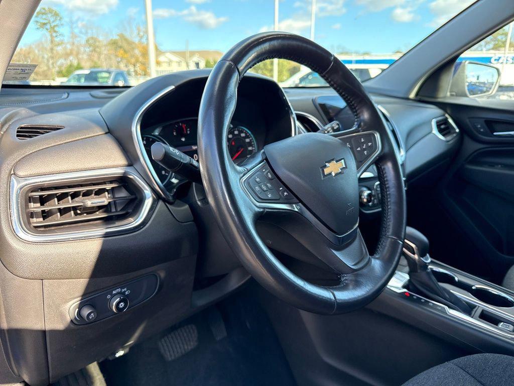 used 2022 Chevrolet Equinox car, priced at $21,959