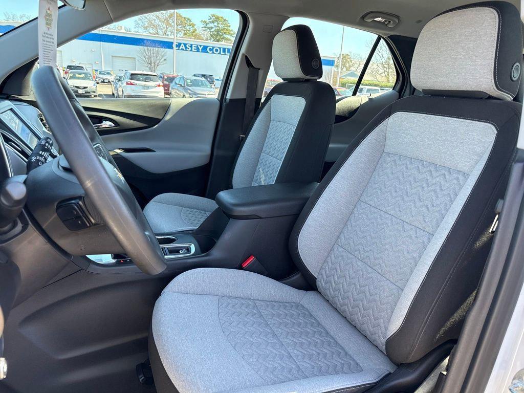 used 2024 Chevrolet Equinox car, priced at $23,618