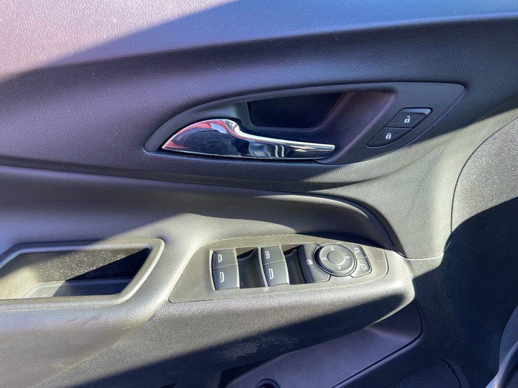 used 2023 Chevrolet Equinox car, priced at $19,907