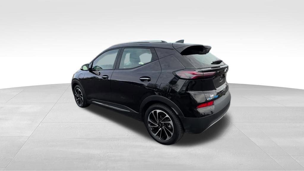 used 2022 Chevrolet Bolt EUV car, priced at $17,995
