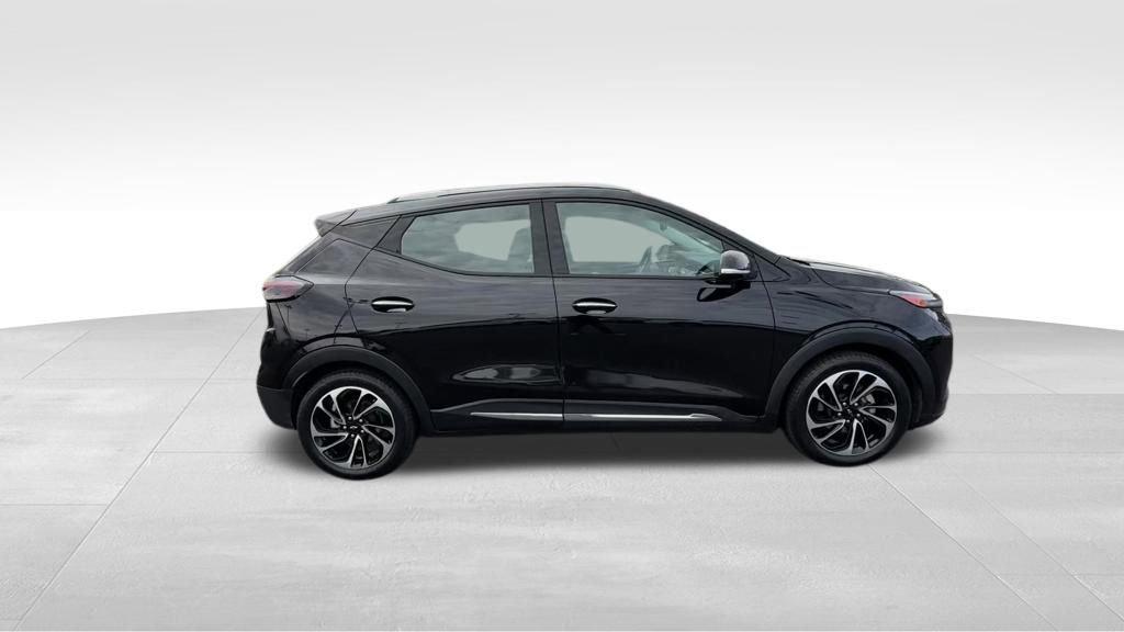 used 2022 Chevrolet Bolt EUV car, priced at $17,995