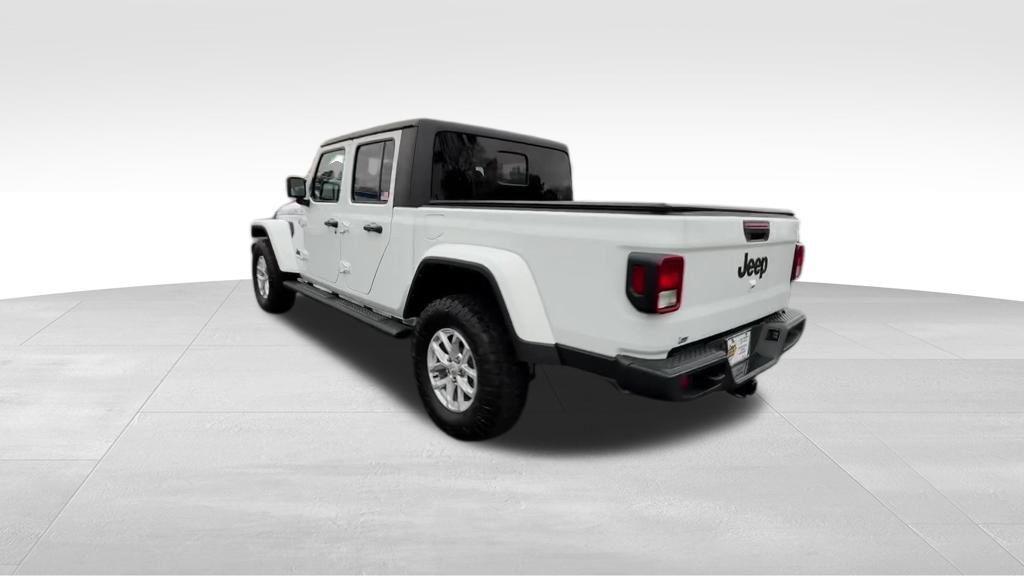 used 2023 Jeep Gladiator car, priced at $30,900