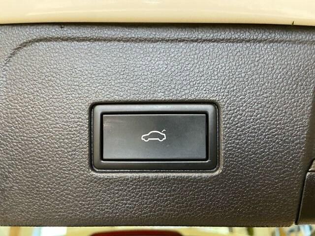 used 2023 Volkswagen Atlas car, priced at $35,995