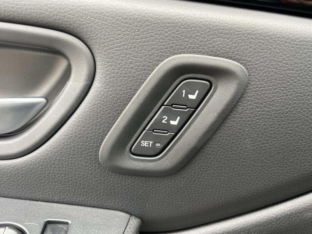 used 2025 Honda Pilot car, priced at $41,000