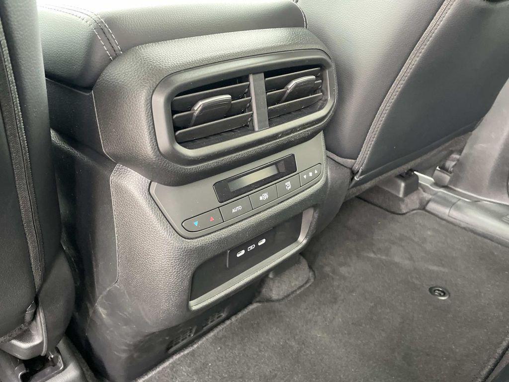 used 2025 Honda Pilot car, priced at $41,000