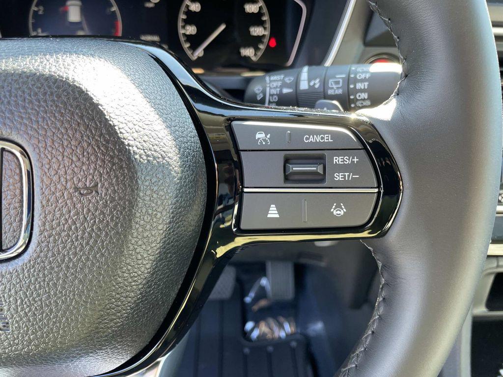 new 2025 Honda Pilot car, priced at $45,430