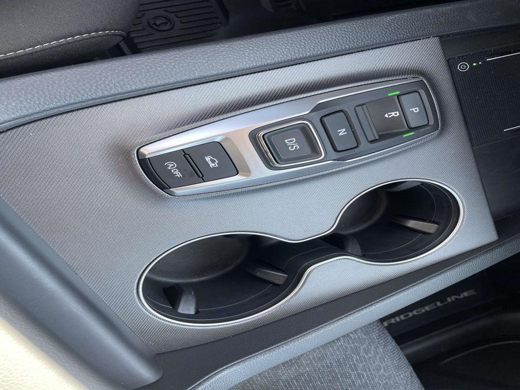 used 2025 Honda Ridgeline car, priced at $33,799