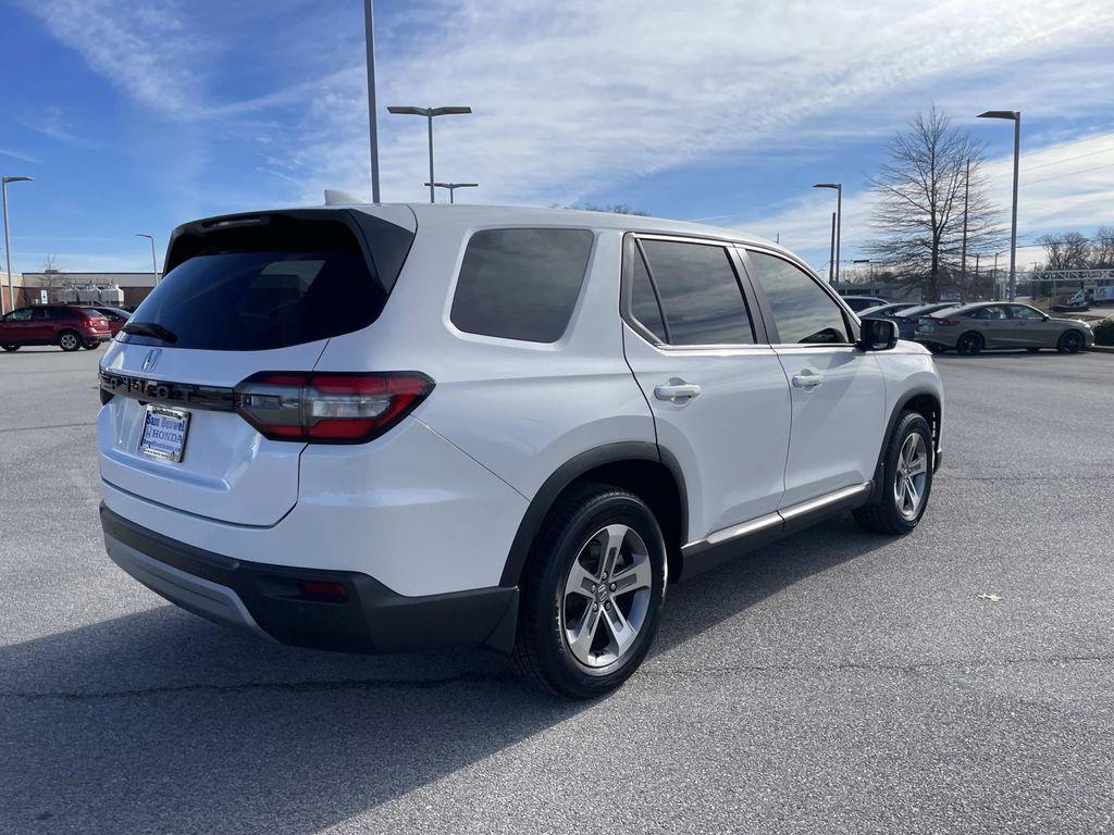 used 2023 Honda Pilot car, priced at $34,000