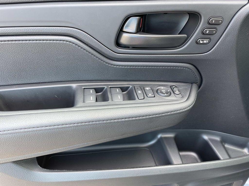 new 2026 Honda Odyssey car, priced at $43,540