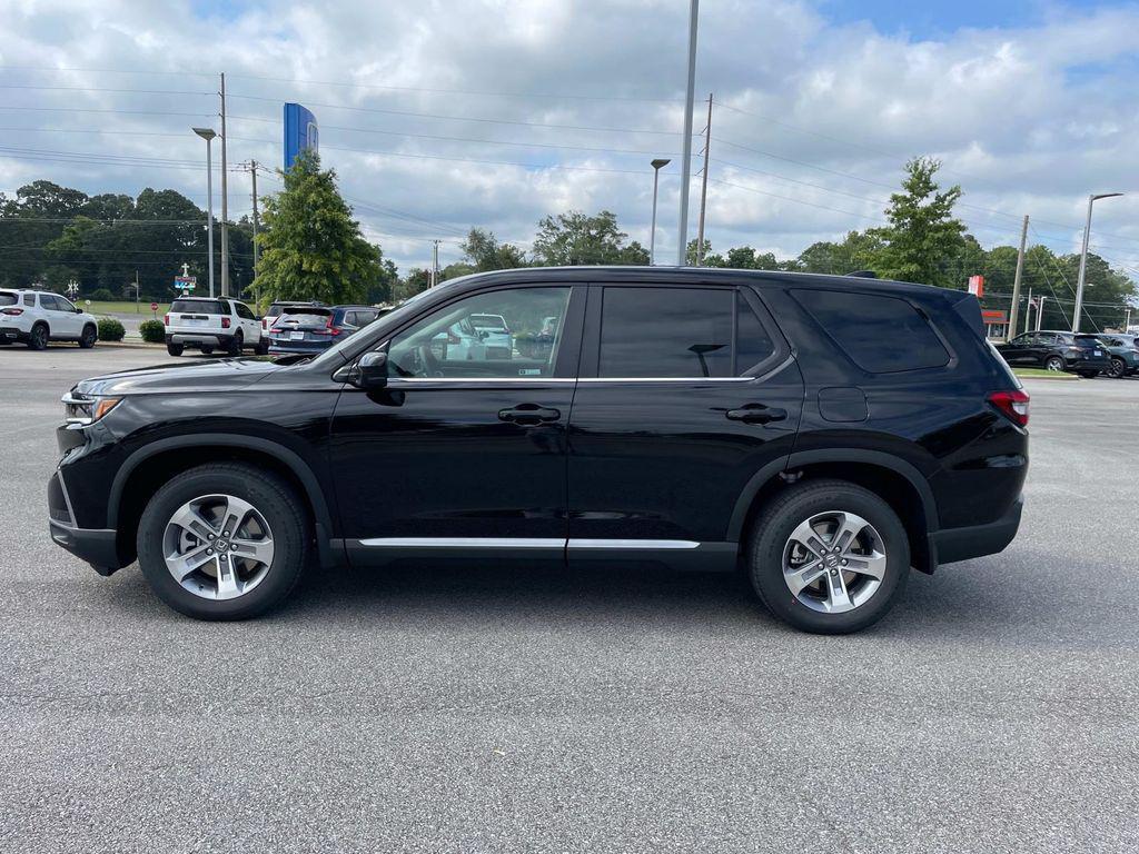 new 2025 Honda Pilot car, priced at $46,345