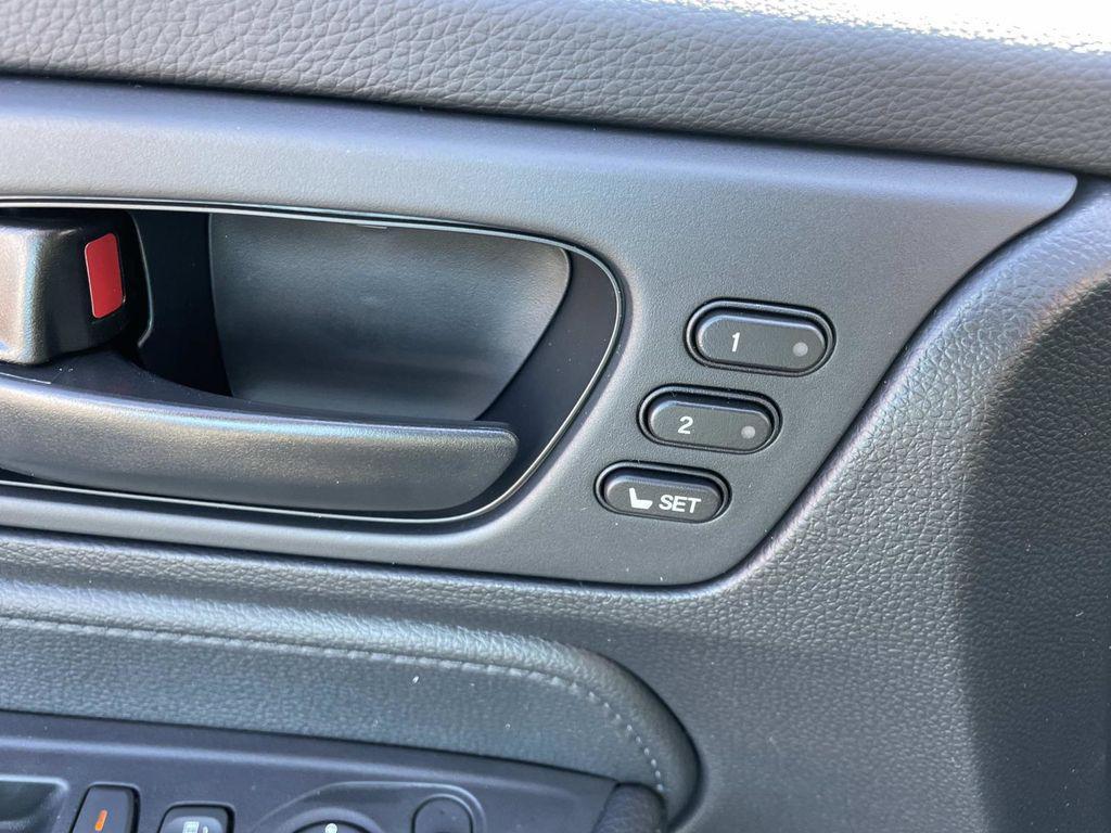 new 2026 Honda Odyssey car, priced at $43,540