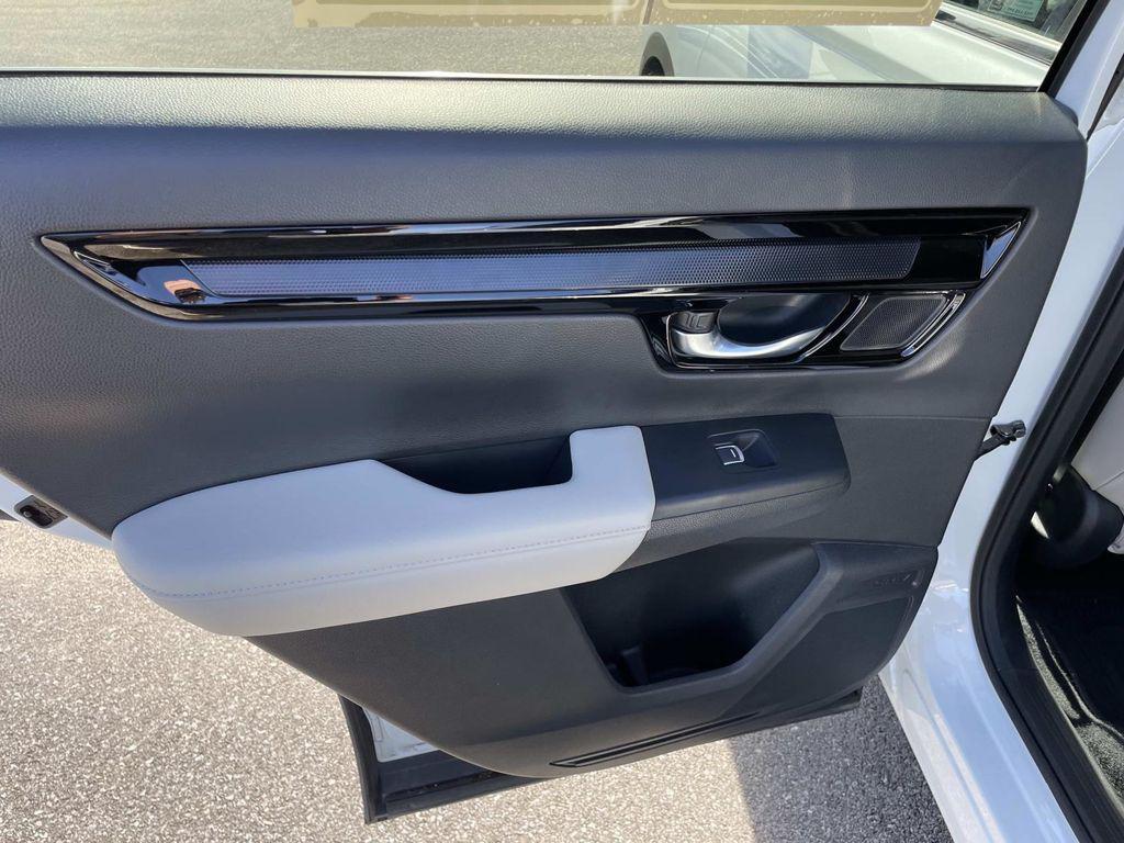 used 2024 Honda CR-V car, priced at $32,000