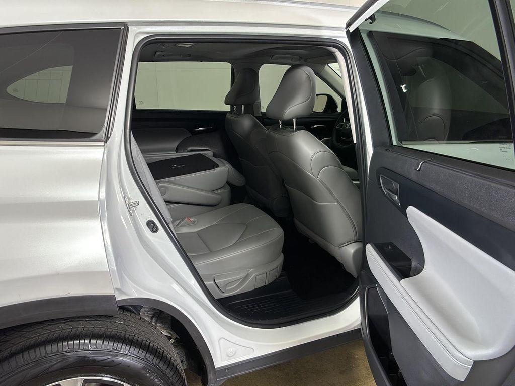 used 2024 Toyota Highlander car, priced at $40,000