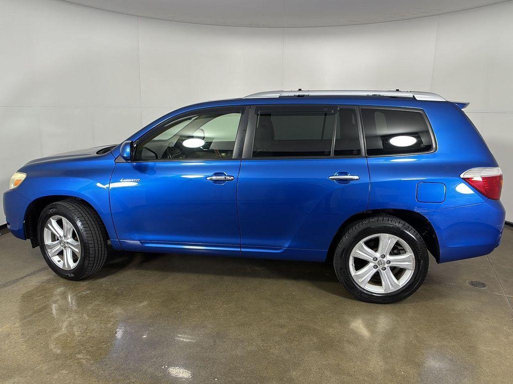 used 2008 Toyota Highlander car, priced at $15,000
