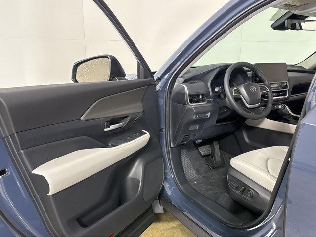 new 2025 Toyota Grand Highlander car, priced at $49,913