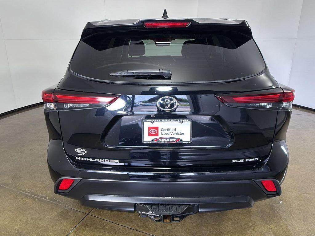 used 2024 Toyota Highlander car, priced at $35,000