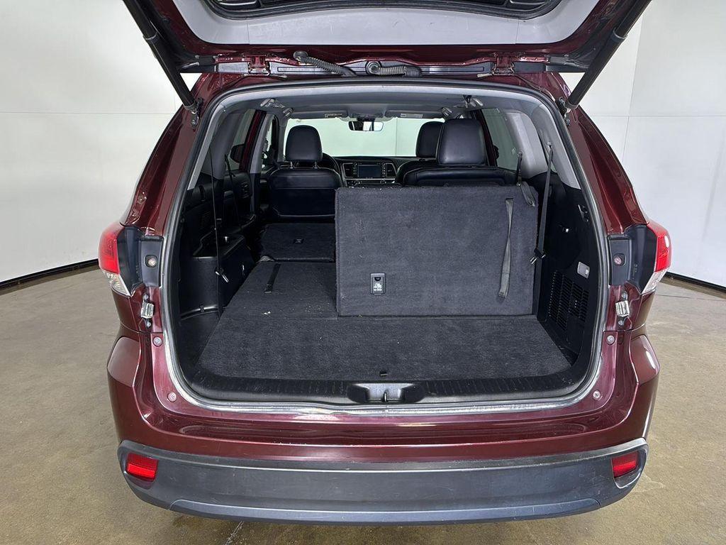 used 2019 Toyota Highlander car, priced at $27,997