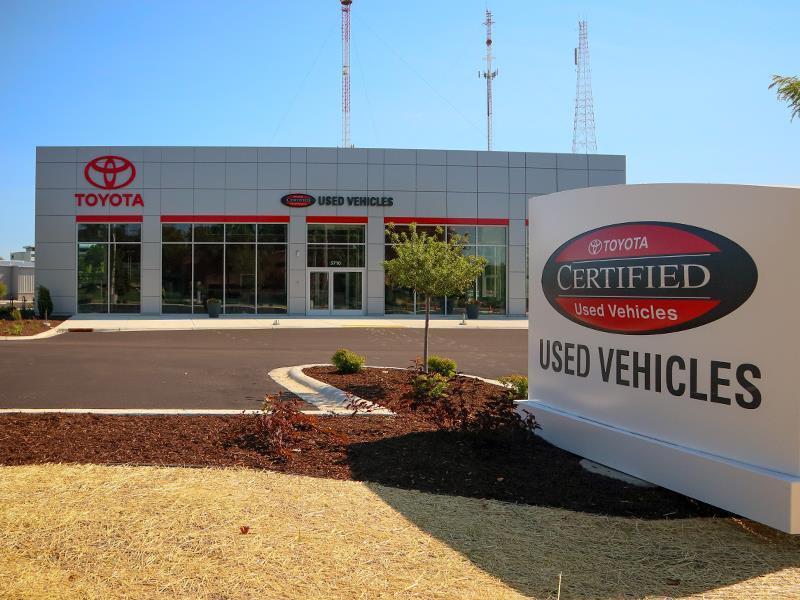 used 2025 Toyota RAV4 car, priced at $33,997
