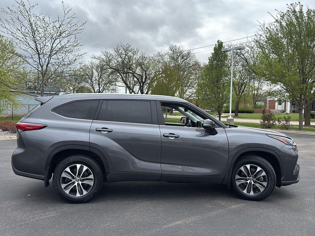 used 2023 Toyota Highlander car, priced at $37,996
