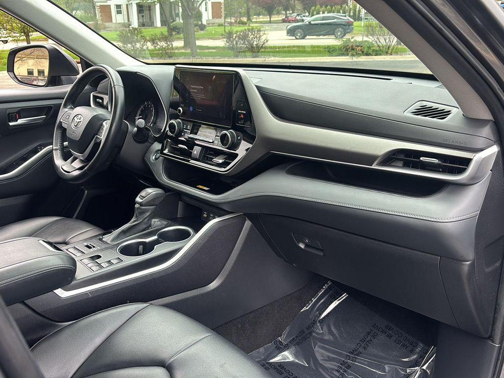 used 2023 Toyota Highlander car, priced at $37,996