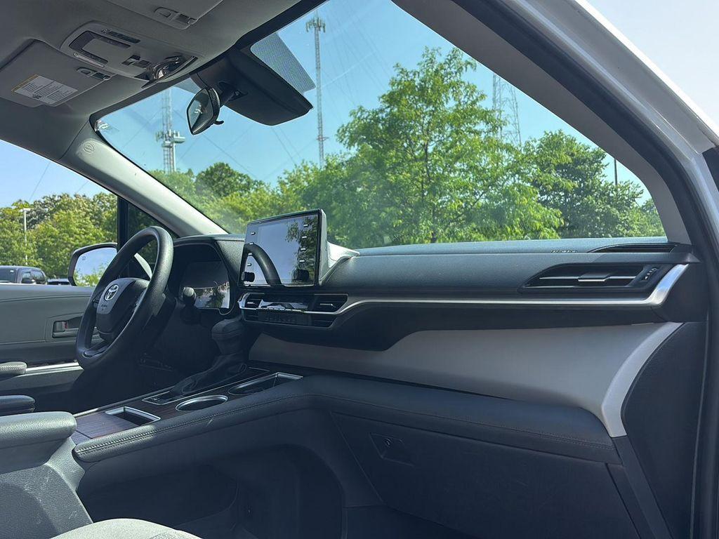 used 2023 Toyota Sienna car, priced at $41,989