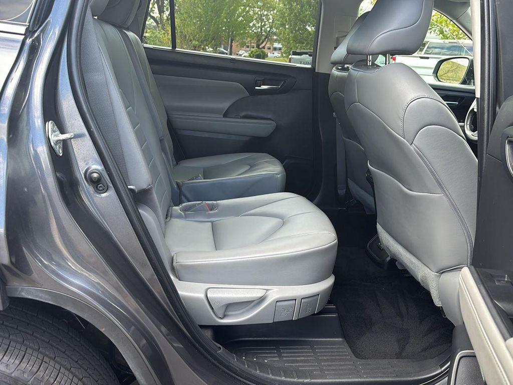 used 2022 Toyota Highlander car, priced at $40,000