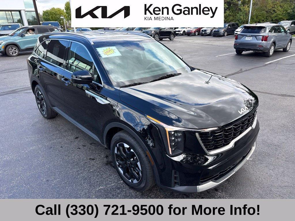 used 2025 Kia Sorento car, priced at $27,431
