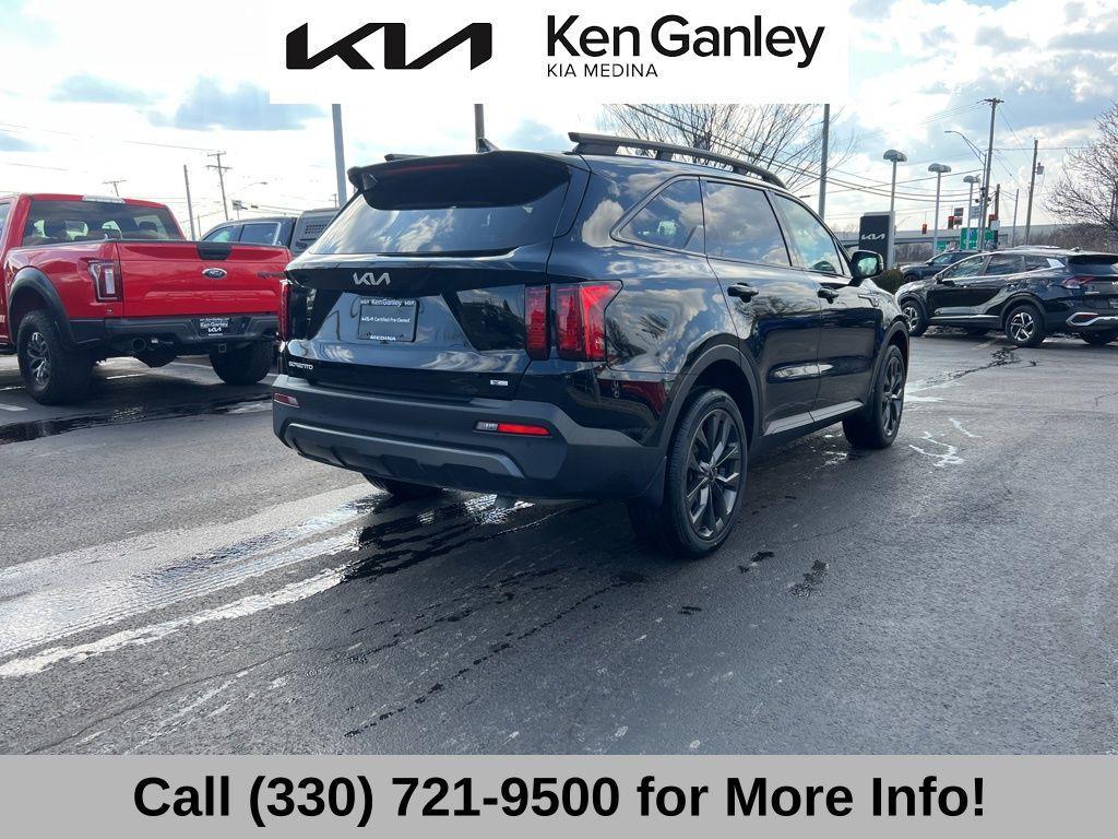 used 2023 Kia Sorento car, priced at $28,400