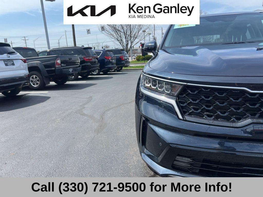 used 2023 Kia Sorento Hybrid car, priced at $29,580