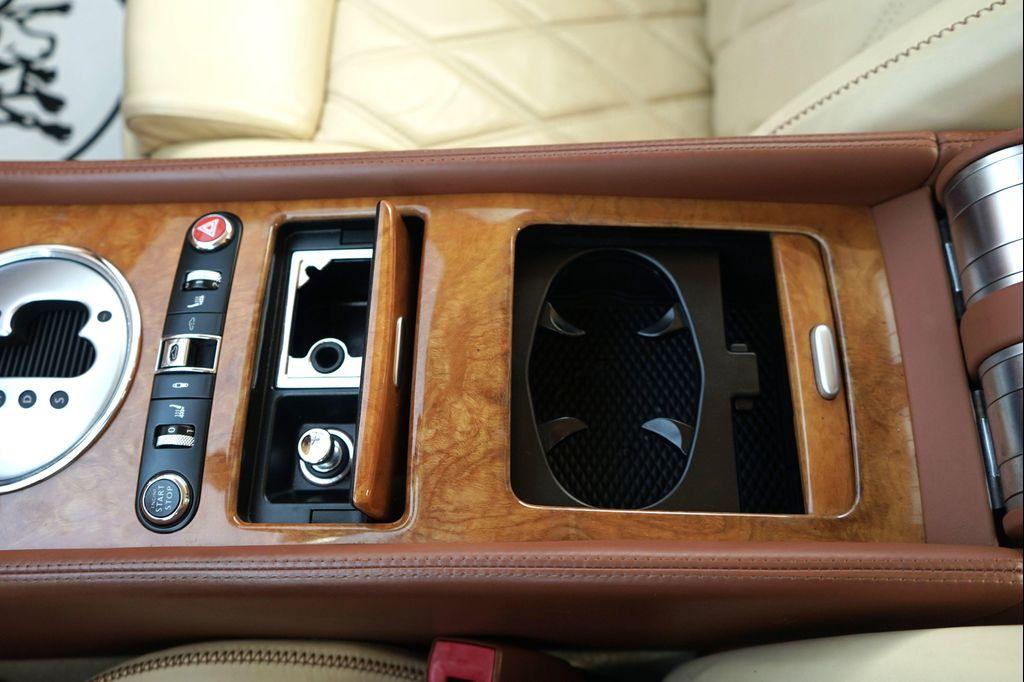 Bentley Continental GT view 27