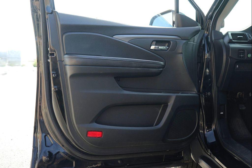 used 2018 Honda Pilot car, priced at $16,900