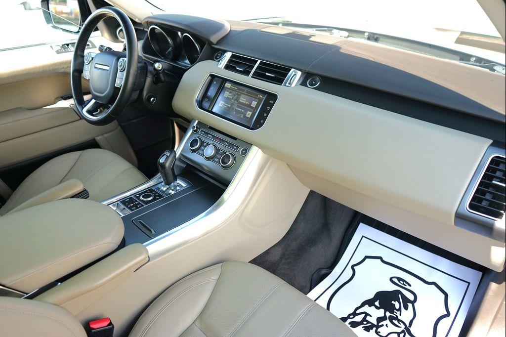 Land Rover Range Rover Sport view 28