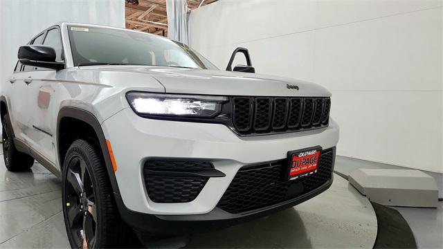 new 2025 Jeep Grand Cherokee car, priced at $41,054