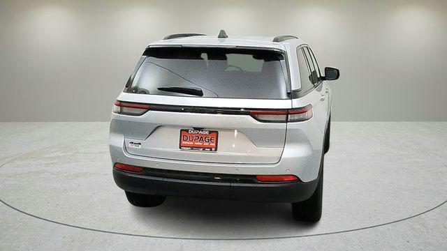 new 2025 Jeep Grand Cherokee car, priced at $40,054