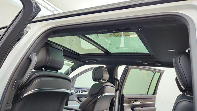 new 2026 Jeep Grand Wagoneer car, priced at $91,306