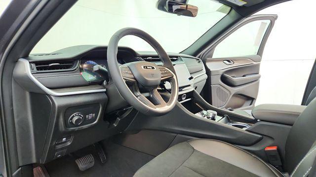 new 2026 Jeep Grand Cherokee car, priced at $43,736