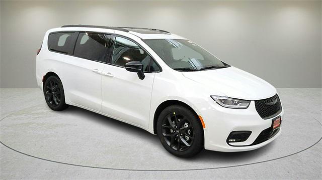 new 2026 Chrysler Pacifica car, priced at $46,740