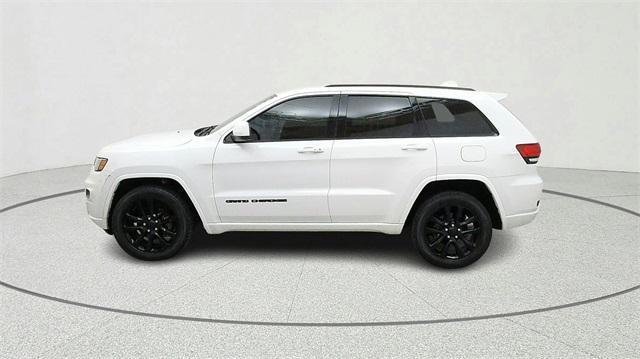 used 2017 Jeep Grand Cherokee car, priced at $15,555