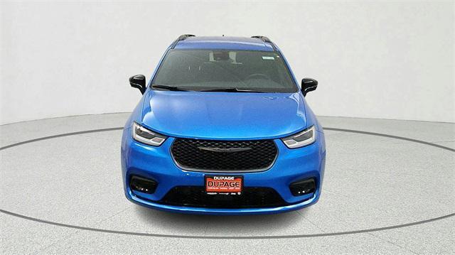 new 2026 Chrysler Pacifica car, priced at $44,352